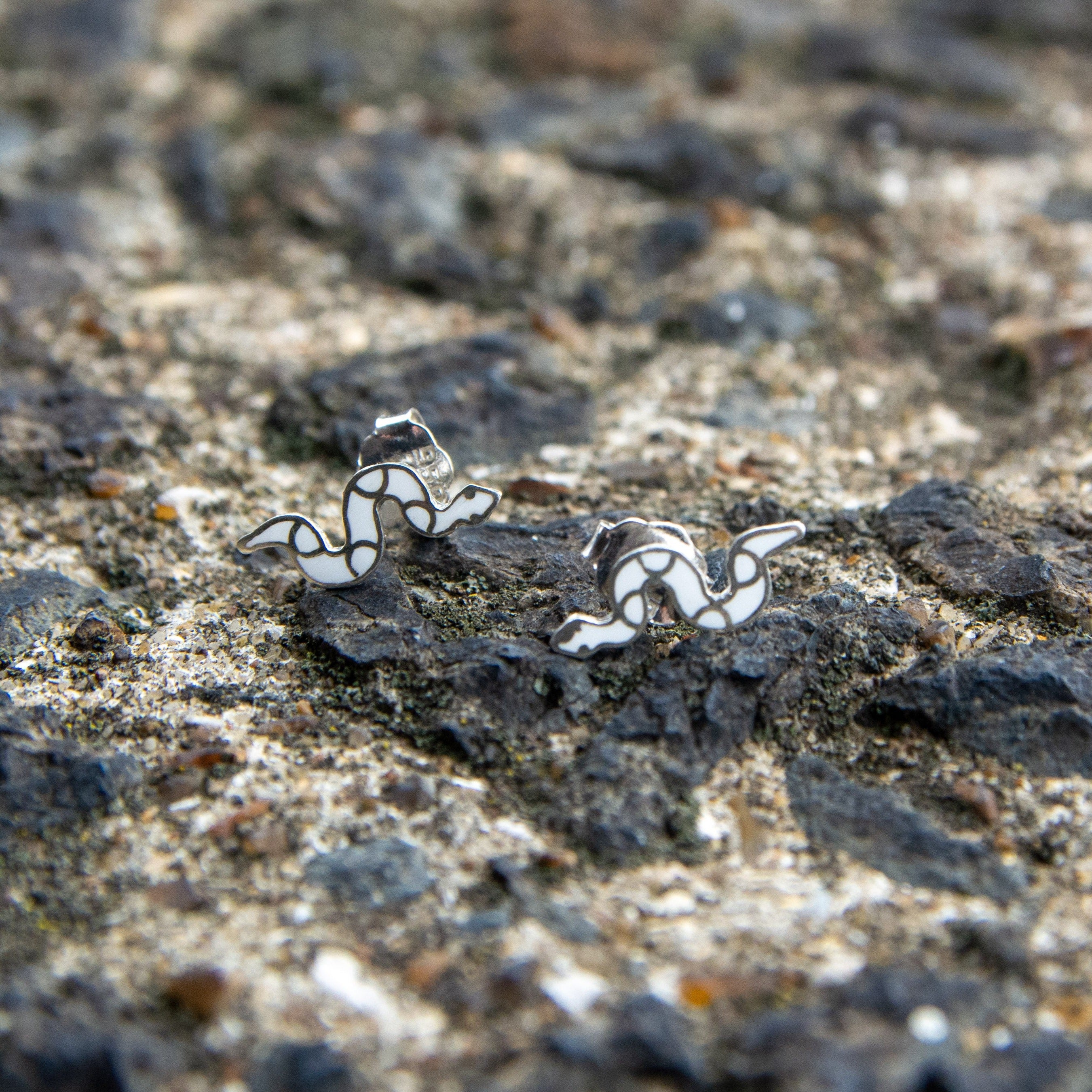 Snake stud earrings Peruvian silver 950