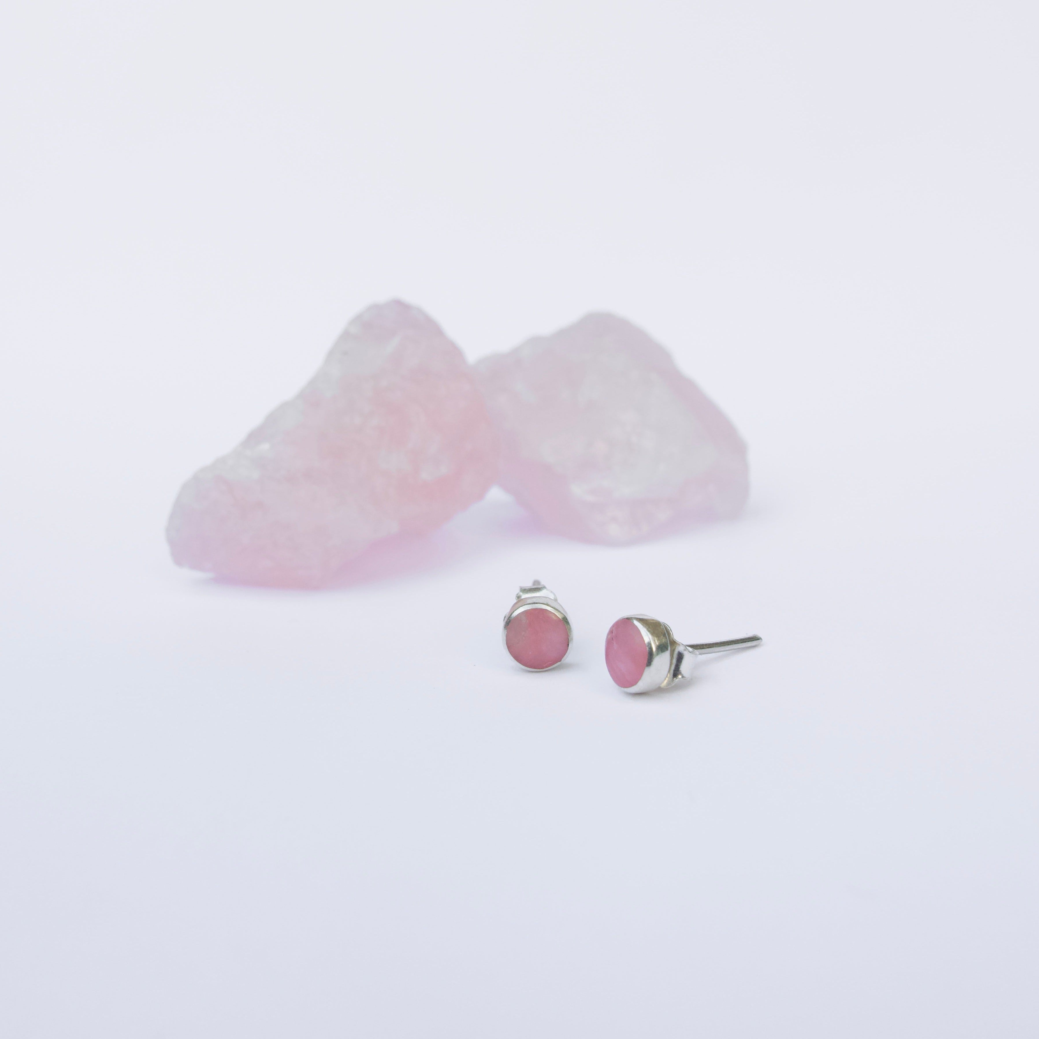 Rose quartz round silver 950 stud earrings