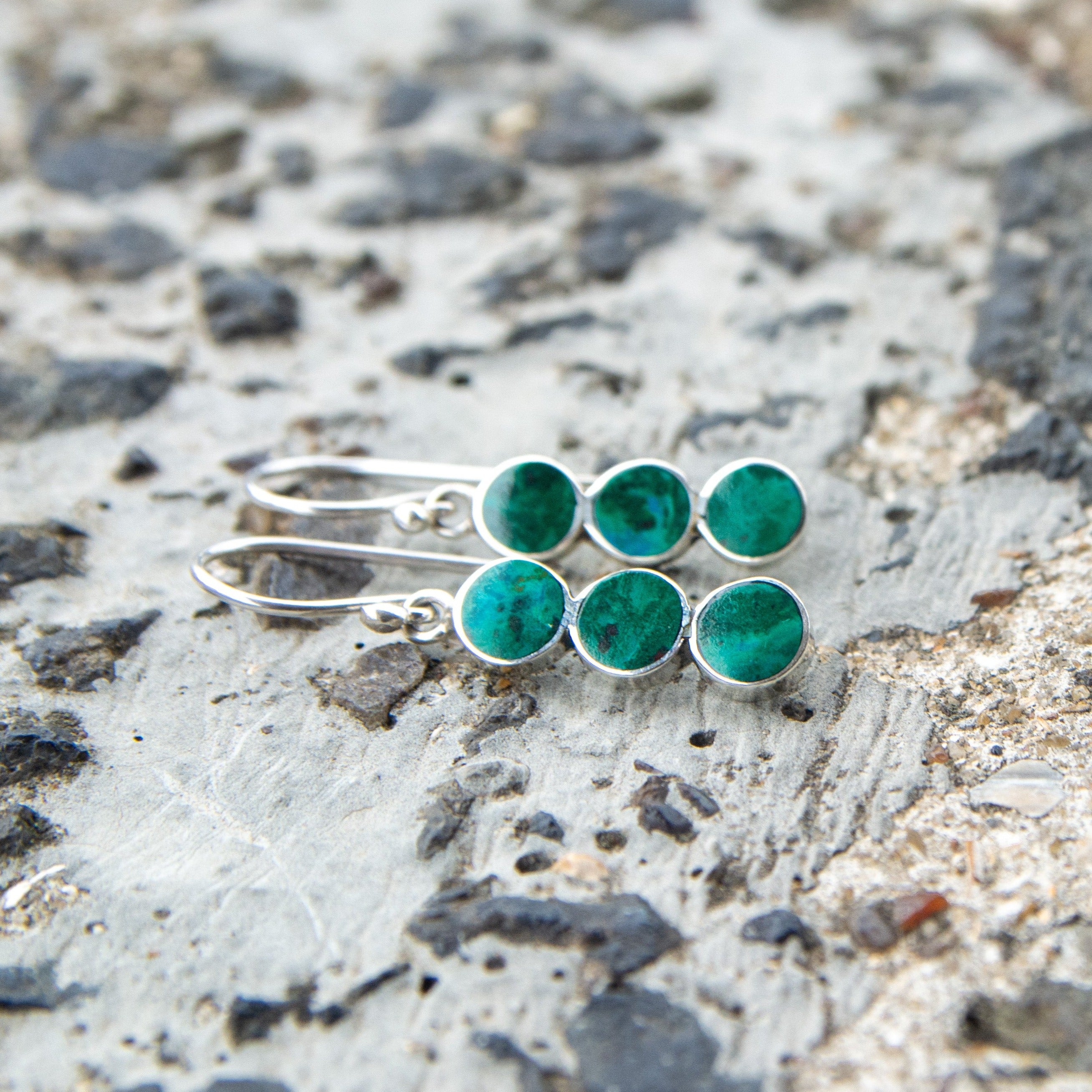 Three circles chrysocolla and silver 950 earrings