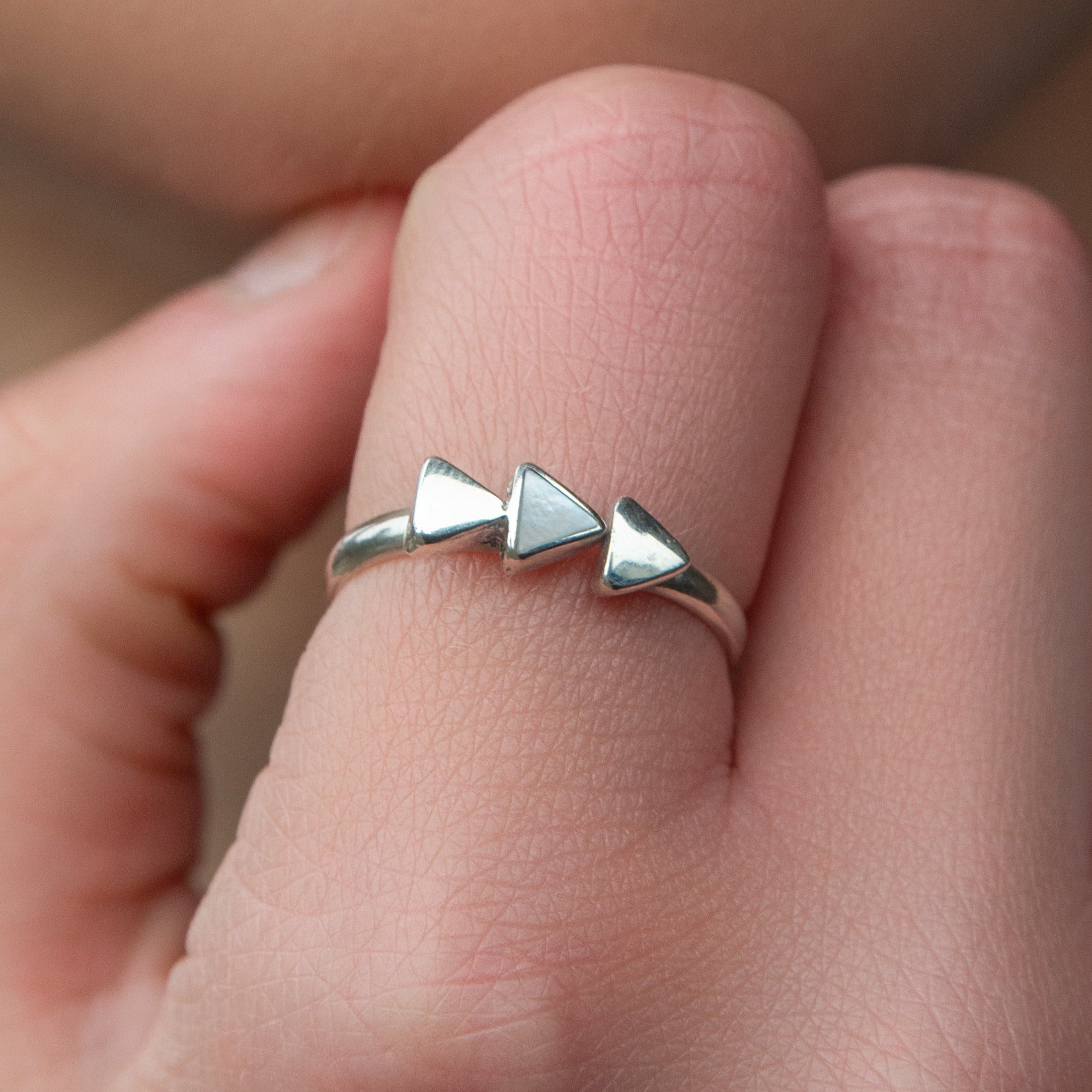 Three triangles mother of pearl and silver 950 adjustable ring